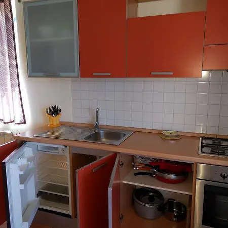 Pietra Apartment *